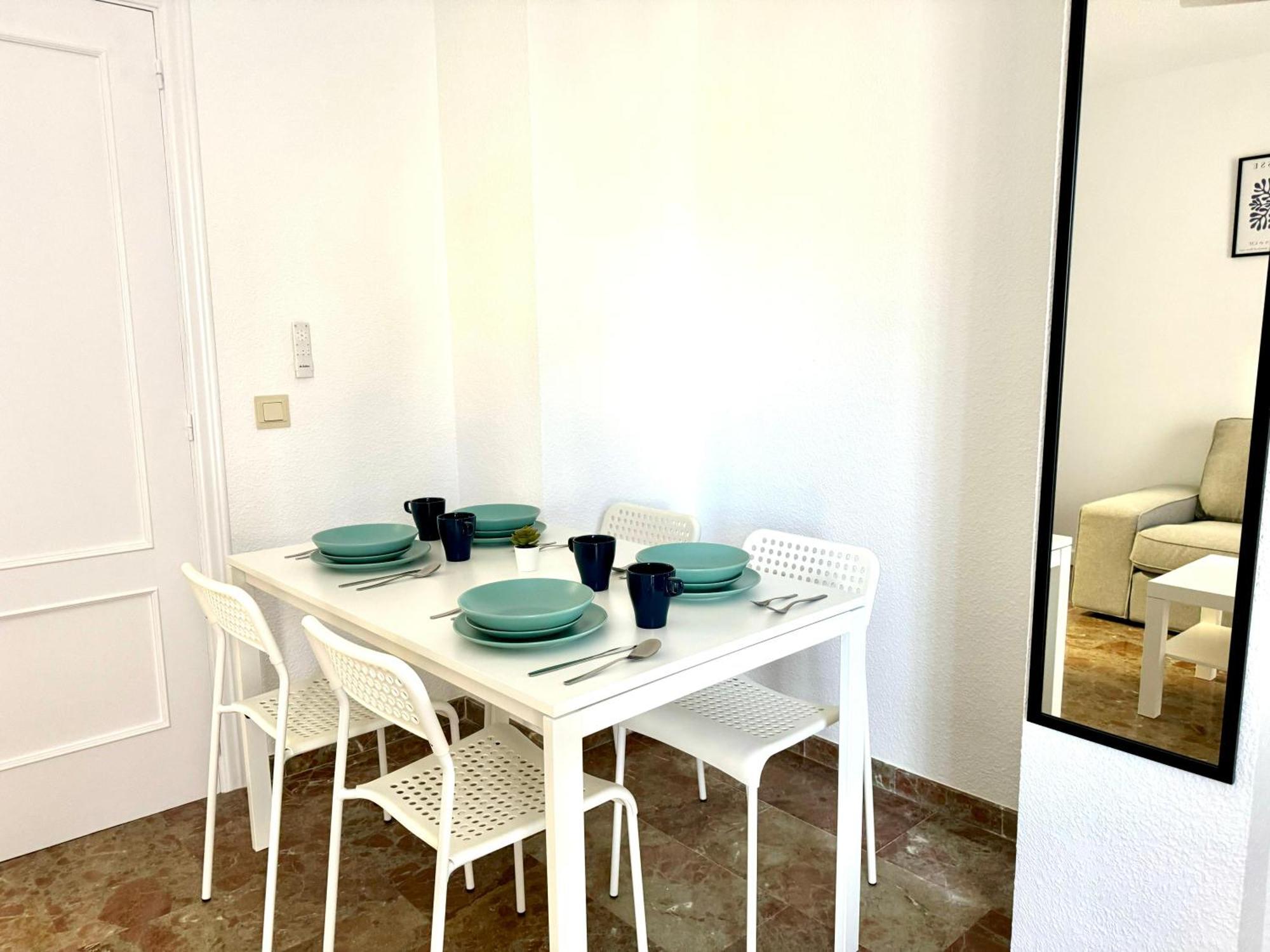 Beautiful & Sunny Apartment Málaga Esterno foto